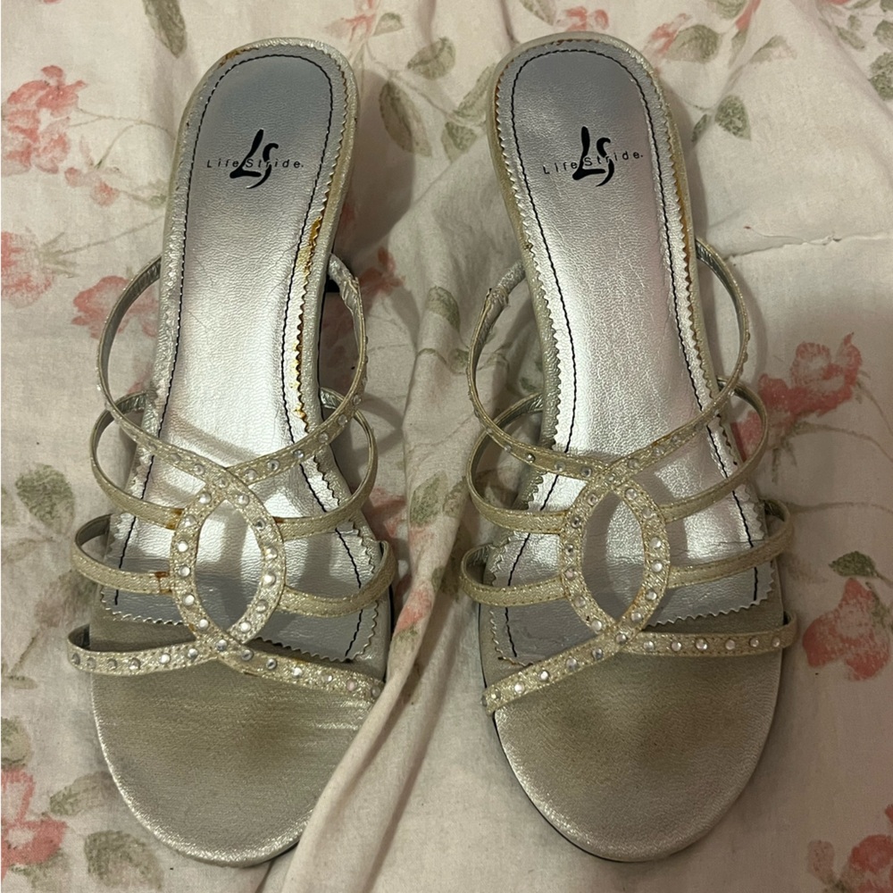 Life Stride Silver Heels Elegant Strappy Design